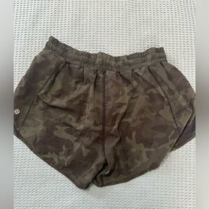 Lululemon Hotty Hot Short - 4inch